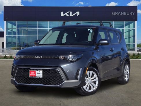 Certified 2023 Kia Soul LX image 1