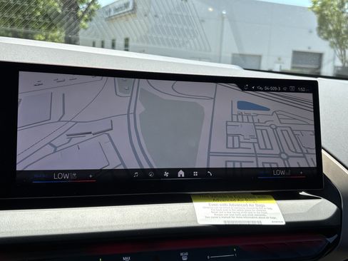 Used 2025 BMW X3 xDrive30i w/ Convenience Package image 28