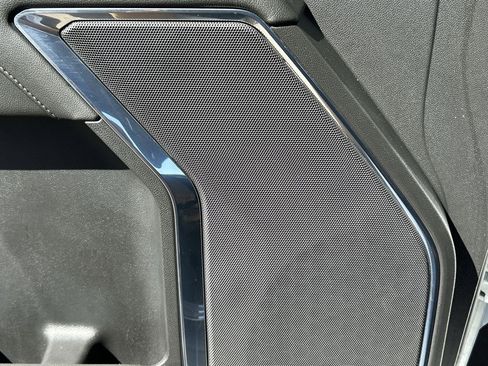 Used 2024 GMC Sierra 1500 Elevation image 24