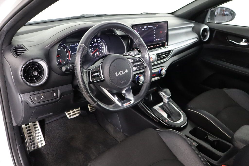 Used 2024 Kia Forte GT-Line w/ GT-Line Premium Package FWD image 24
