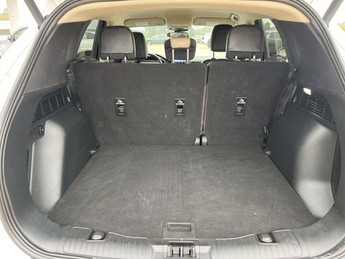 Used 2020 Ford Escape SEL image 13