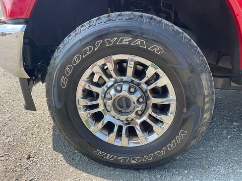 Used 2021 Ford F250 XLT w/ XLT Premium Package AWD/4WD image 18