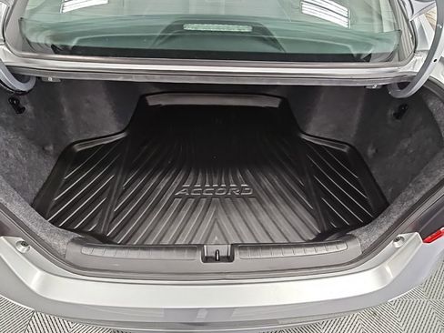 Used 2020 Honda Accord EX image 34