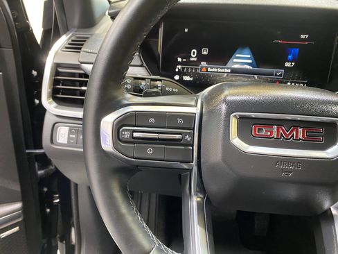 Used 2025 GMC Acadia Elevation image 36