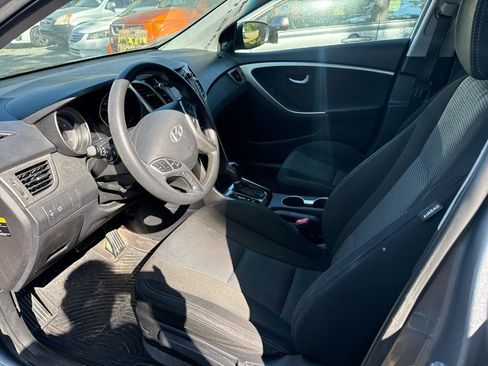 Used 2015 Hyundai Elantra GT FWD image 6
