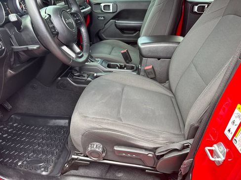 Used 2018 Jeep Wrangler Unlimited Sport S AWD/4WD image 9
