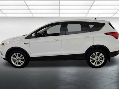 Used 2019 Ford Escape SE FWD image 5