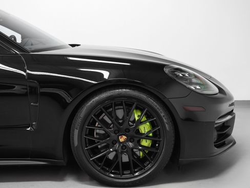 Certified 2023 Porsche Panamera AWD/4WD image 15