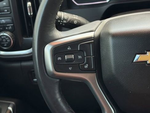 Used 2022 Chevrolet Silverado 1500 LT AWD/4WD image 16