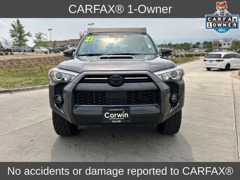 Used 2021 Toyota 4Runner Venture w/ Moonroof Package AWD/4WD image 2