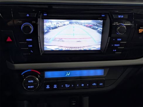 Used 2016 Toyota Corolla S image 26