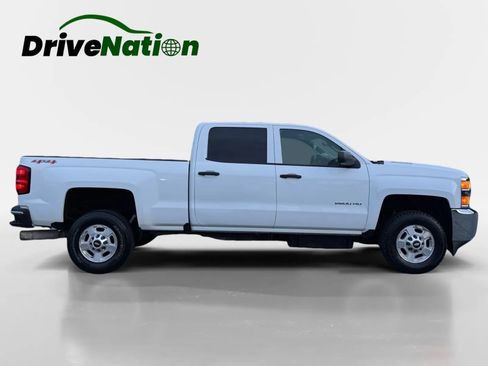 Used 2015 Chevrolet Silverado 2500 LT AWD/4WD image 4