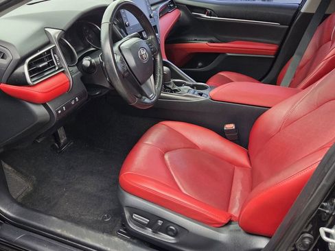 Used 2021 Toyota Camry XSE image 3