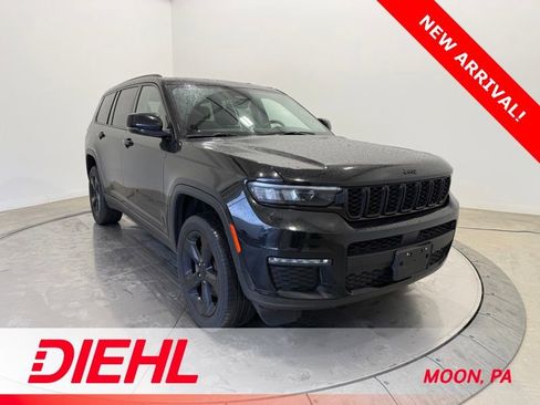 Used 2023 Jeep Grand Cherokee L Limited w/ Black Appearance Package image 1