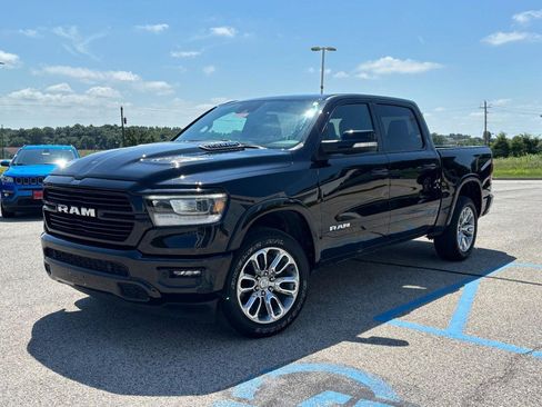 Used 2022 RAM 1500 Laramie w/ Sport Appearance Package image 11