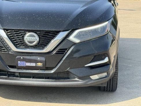 Used 2021 Nissan Rogue Sport SL w/ Premium Package FWD image 10
