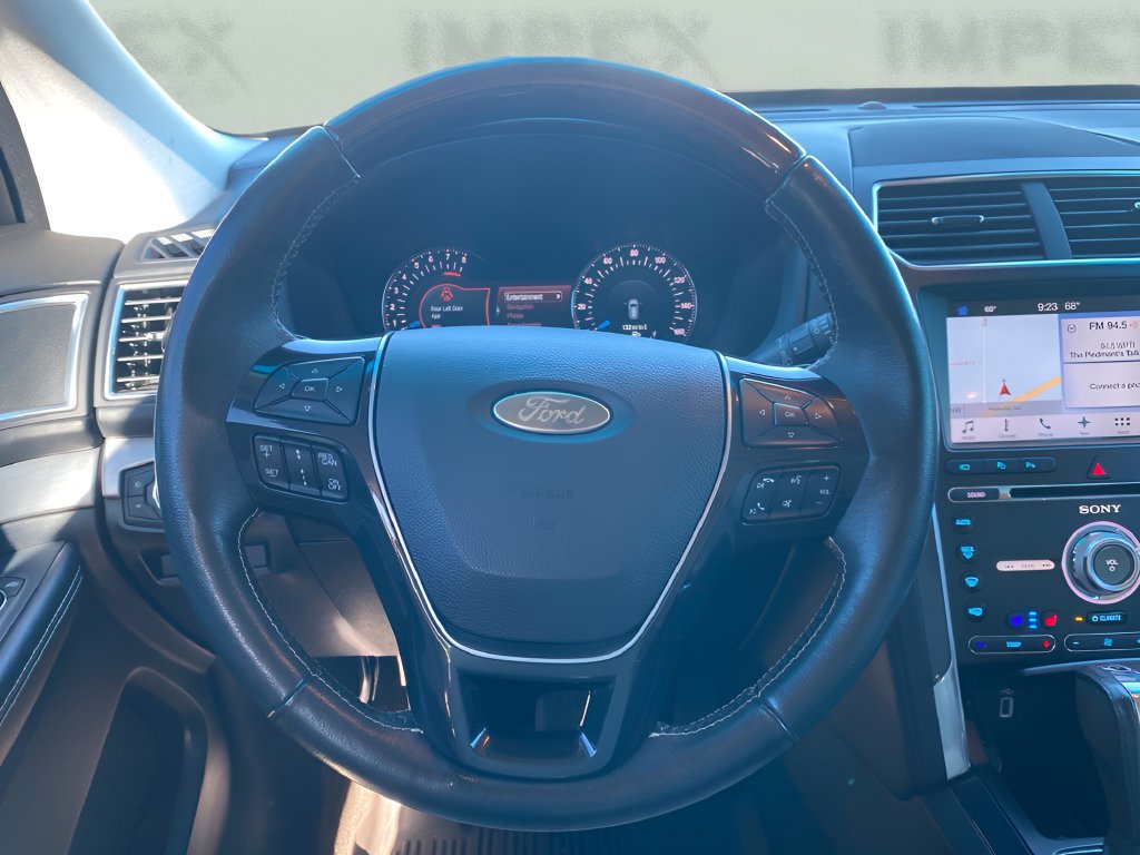Used 2017 Ford Explorer Platinum AWD/4WD image 11