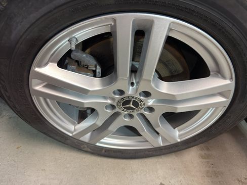 Used 2021 Mercedes-Benz GLA 250 4MATIC image 32