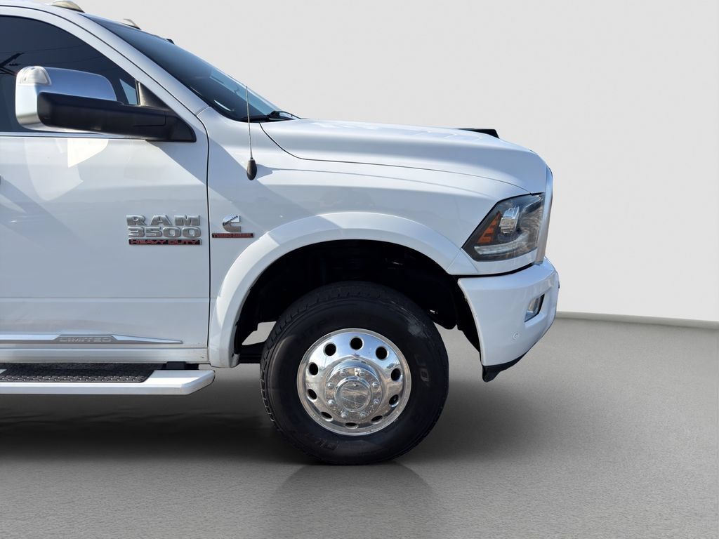 Used 2018 RAM 3500 Laramie Longhorn AWD/4WD image 23