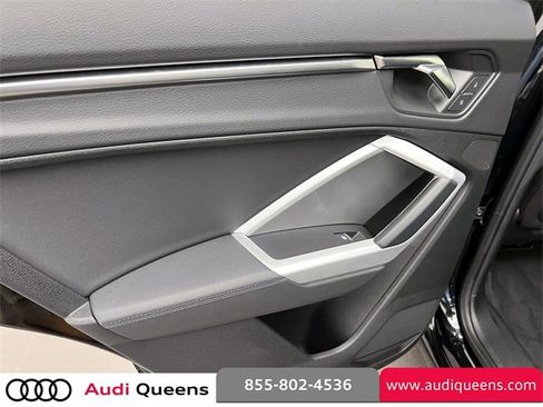 Used 2023 Audi Q3 2.0T Premium w/ Convenience Package image 10