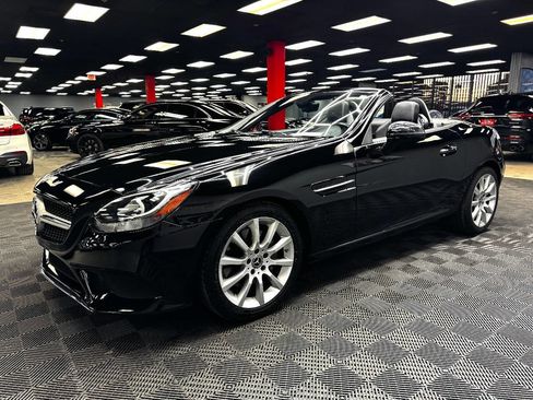 Used 2019 Mercedes-Benz SLC 300 w/ Premium Package image 11