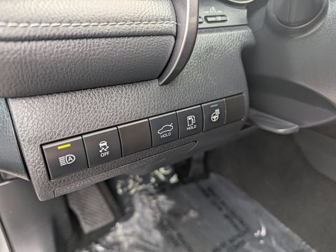 Used 2023 Toyota Camry SE w/ Cold Weather Package AWD/4WD image 15