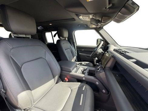 New 2026 Land Rover Defender 110 X-Dynamic SE AWD/4WD image 16