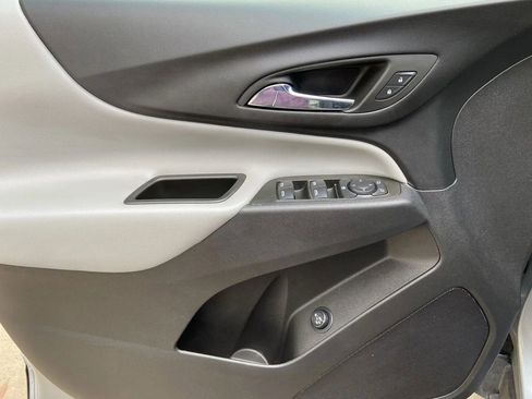 Used 2024 Chevrolet Equinox LT image 10