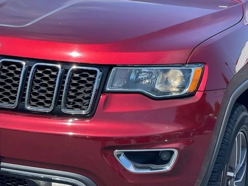 Used 2021 Jeep Grand Cherokee Limited AWD/4WD image 9