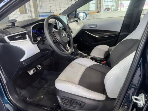 Used 2020 Toyota Corolla XSE image 17