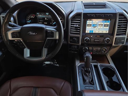 Used 2018 Ford F150 King Ranch w/ Equipment Group 601A Luxury AWD/4WD image 10