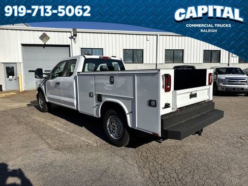 New 2026 Ford F250 XL w/ XL Chrome Package image 6