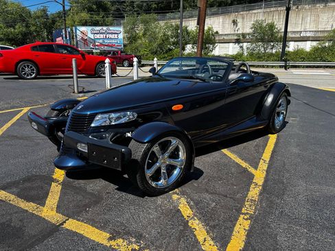 Used 2001 Chrysler Prowler RWD image 3