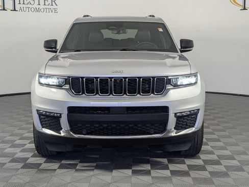 Used 2024 Jeep Grand Cherokee L Limited w/ Luxury Tech Group II AWD/4WD image 3