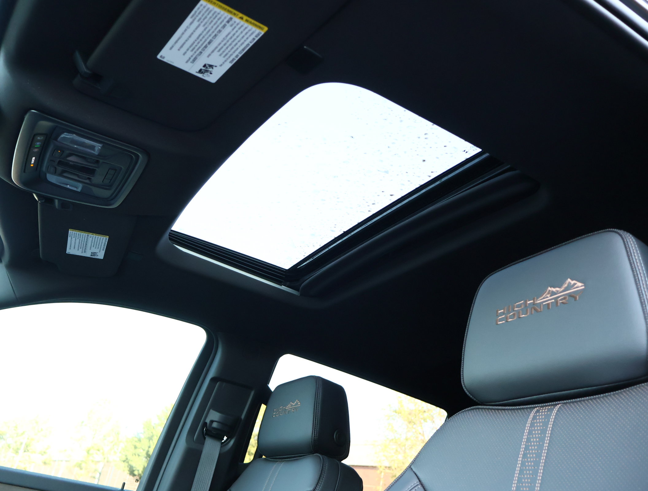New 2026 Chevrolet Silverado 2500 High Country w/ Midnight Edition AWD/4WD image 22