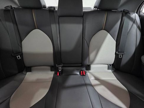 Used 2020 Toyota Camry XLE w/ Navigation Package FWD image 15