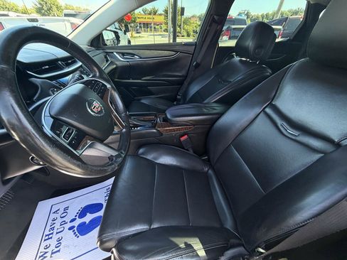 Used 2013 Cadillac XTS FWD image 11