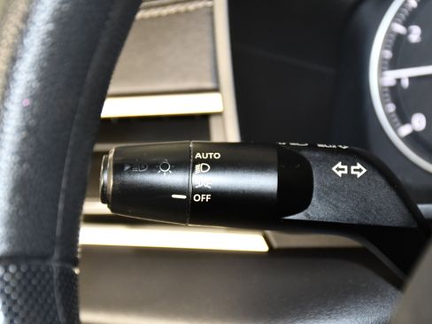 Used 2023 Mitsubishi Outlander ES FWD image 22