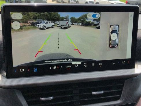 Used 2025 Ford Explorer Platinum RWD image 28