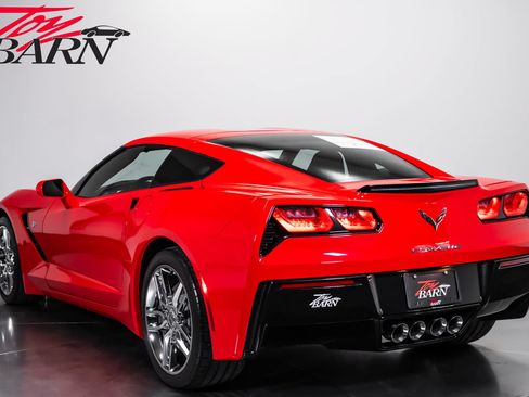 Used 2015 Chevrolet Corvette Stingray Coupe RWD image 11