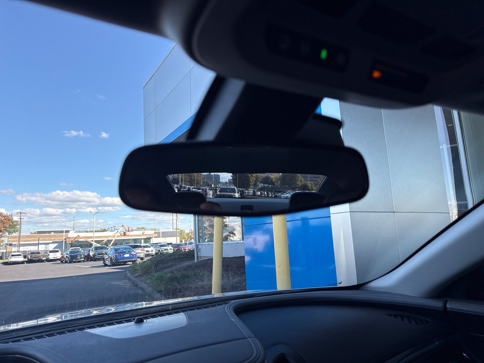 Used 2015 Chevrolet Impala LTZ FWD image 28