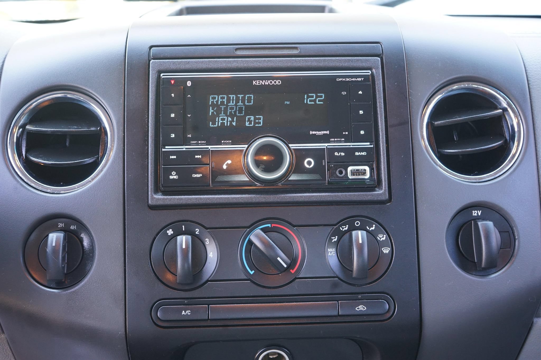 Used 2005 Ford F150 XLT AWD/4WD image 16