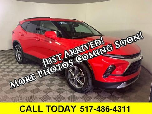 Used 2024 Chevrolet Blazer LT w/ Convenience Package FWD image 1