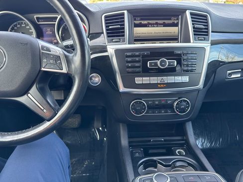 Used 2016 Mercedes-Benz GL 320 BlueTEC 4MATIC image 17