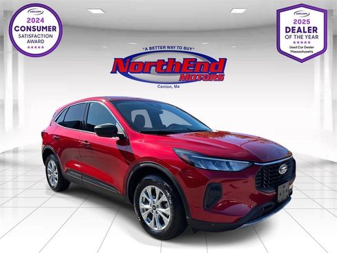 Used 2023 Ford Escape Active image 1