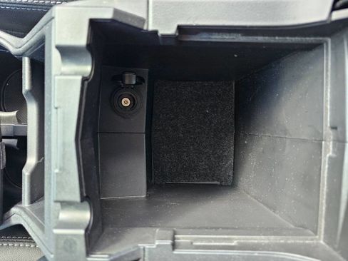 Used 2020 Subaru Forester Premium image 29