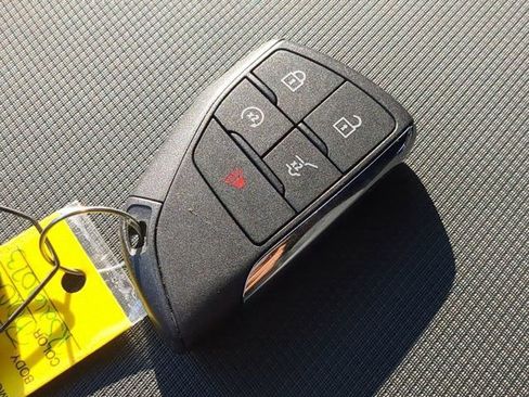 Used 2024 Chevrolet Equinox EV LT w/ LPO, Active Package image 27