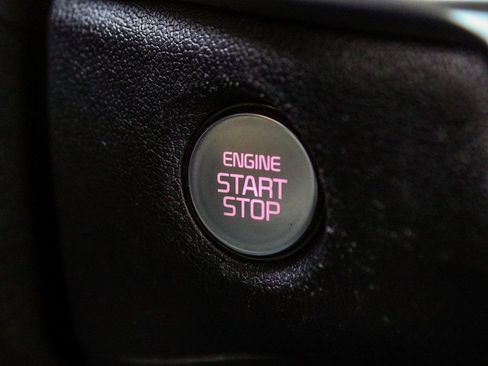 Used 2024 Kia Sorento S image 30