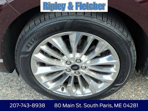 Used 2024 Ford Edge Titanium w/ Titanium Elite Package image 10