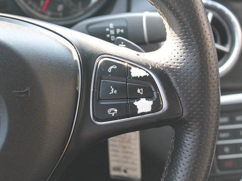 Used 2018 Mercedes-Benz CLA 250 4MATIC image 27